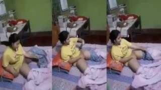 Cute Bengali Teen Didi’s Live Call Show Pussy Video